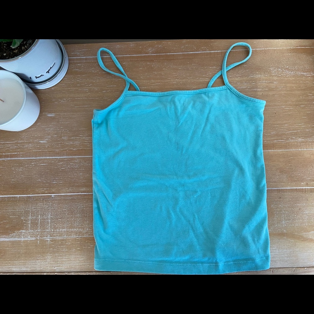*BUNDLE* cropped tank tops